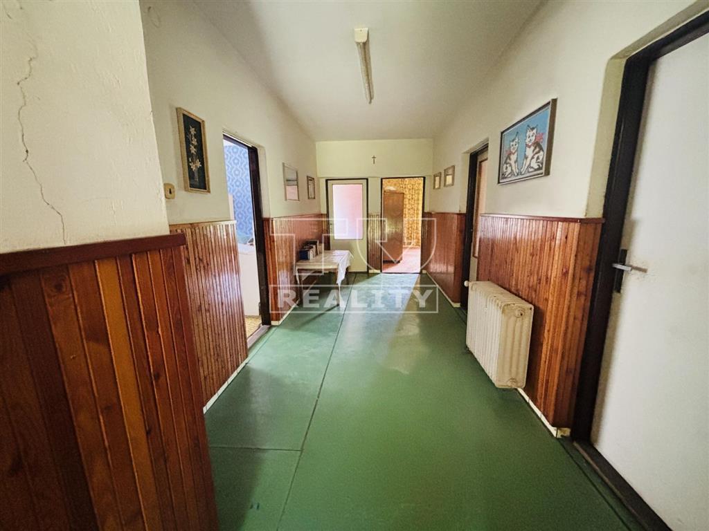 VEĽKÝ RODINNÝ DOM NA POZEMKU 1977 M2, KOŠECKÉ PODHRADIE - 12