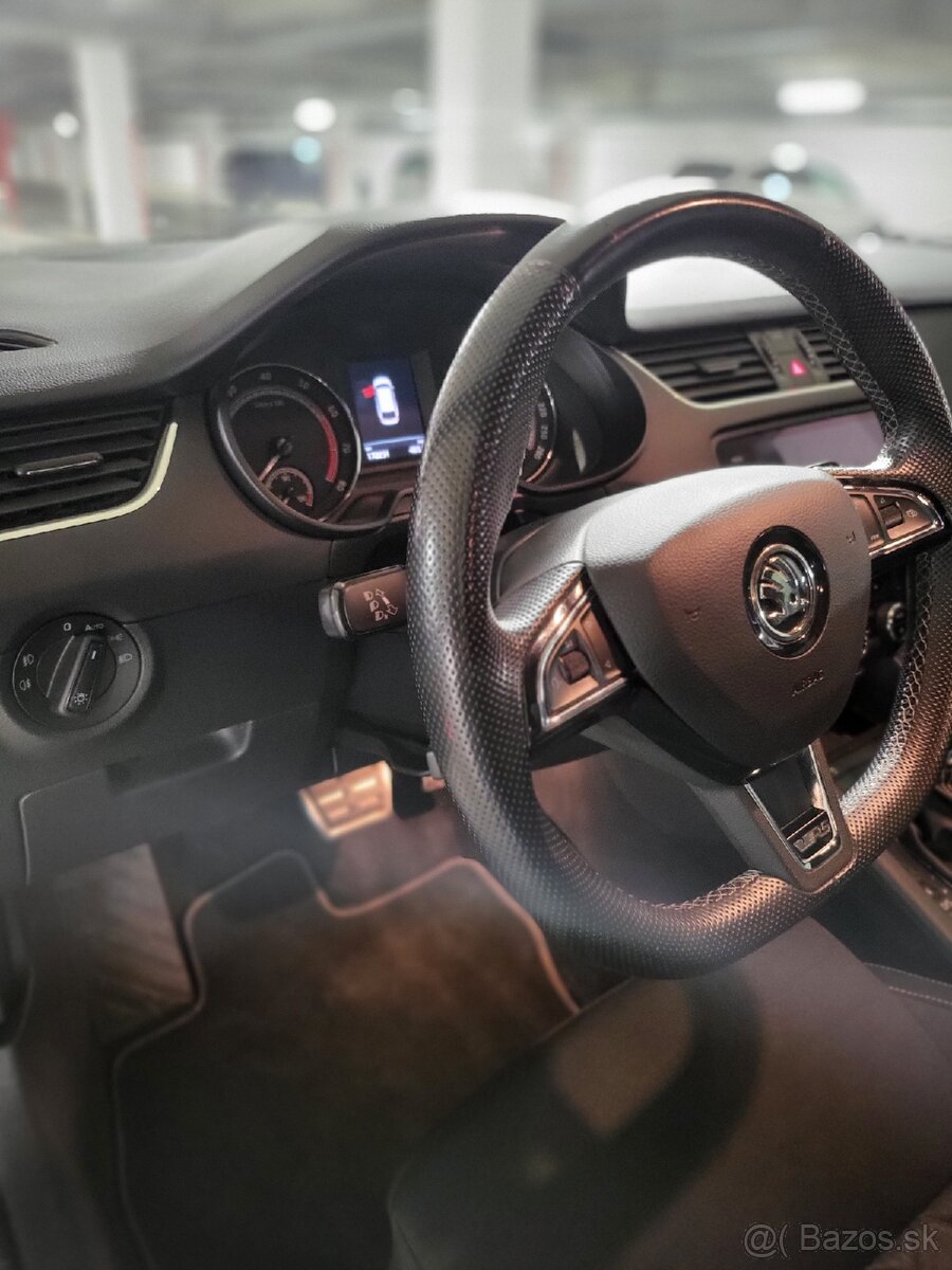 Škoda Octavia rs 2.0 TSI - 12
