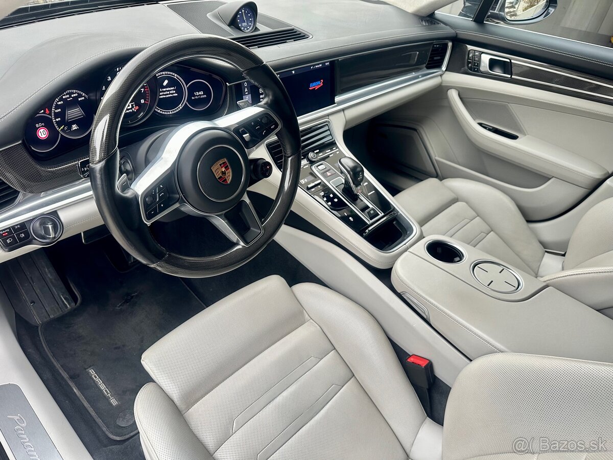 Porsche Panamera 4S Sport Turismo E-hybrid - 12