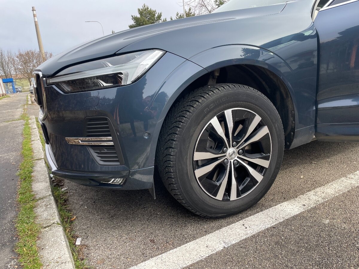 Volvo XC60 2,0 B4D Mommentum AWD - 12