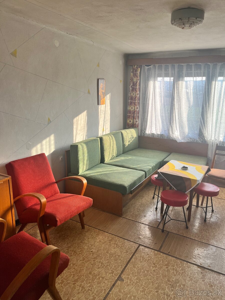 Predám murovanu záhradnú chatku - 12