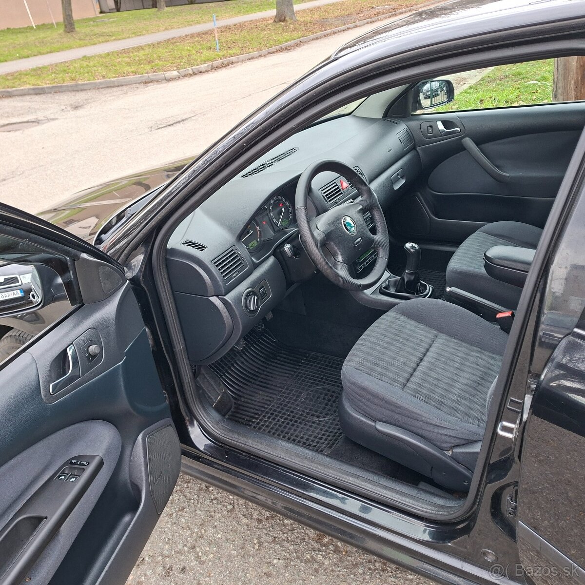 Škoda Octavia 1.9 TDI PD TOUR - 12