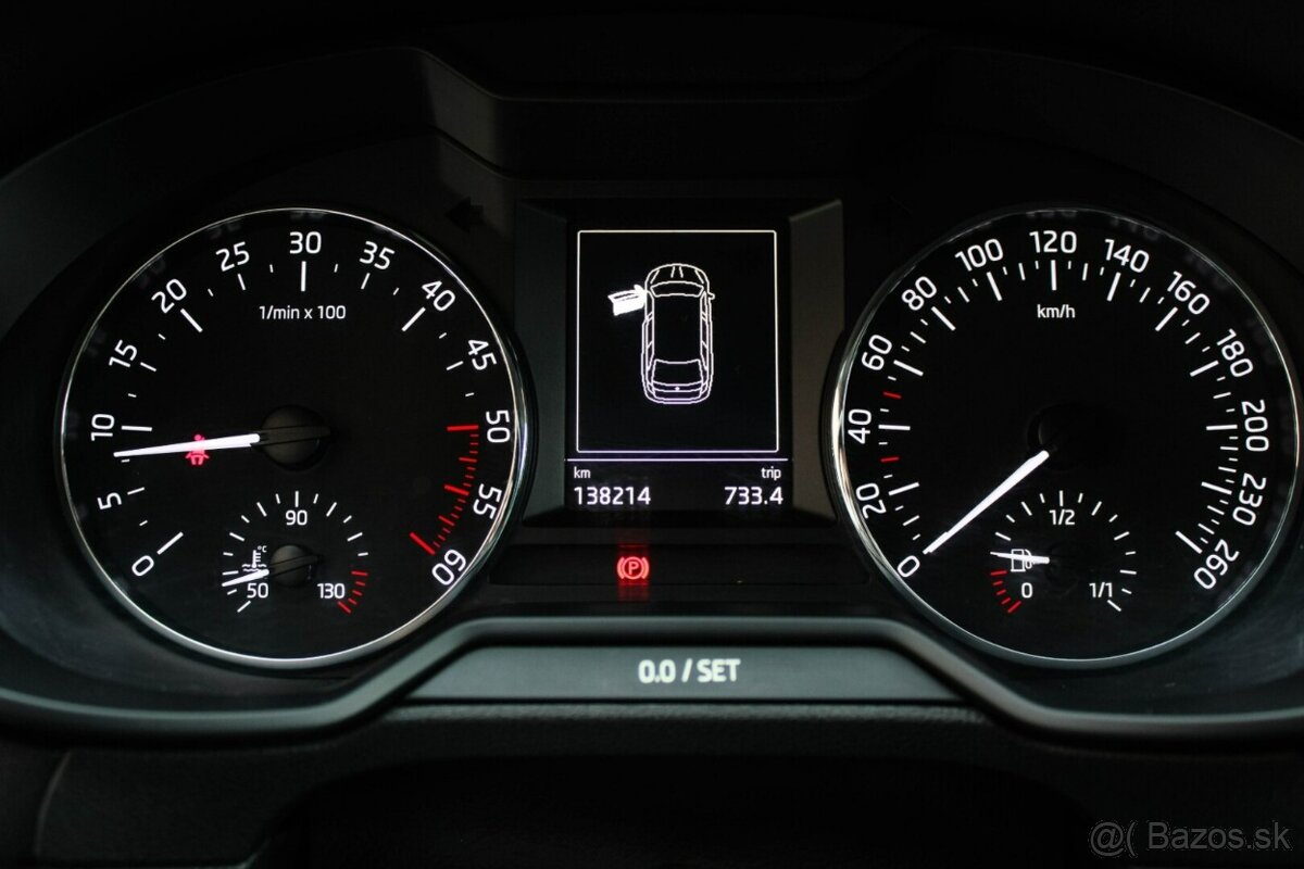 Škoda Octavia Combi 1.6 TDI 110k Active - 12