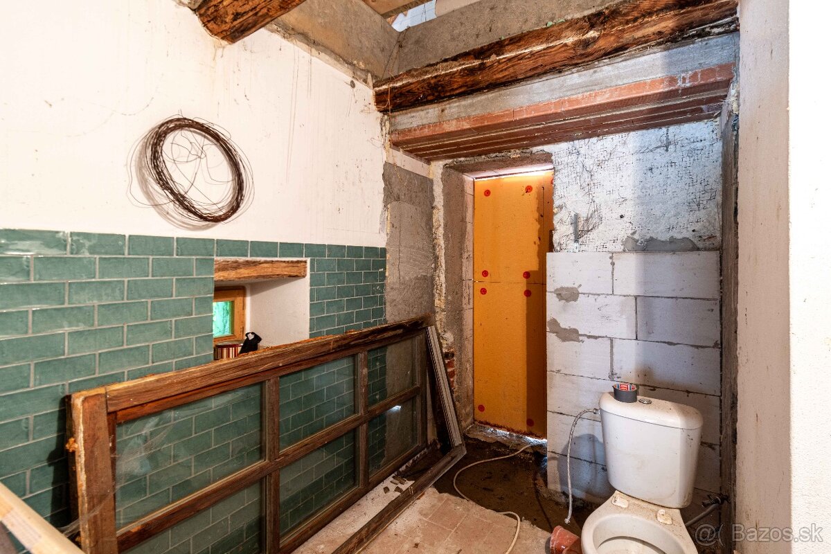 BEDES | Tradičný rodinný dom v rekonštrukcií, obec Šútovce - 12