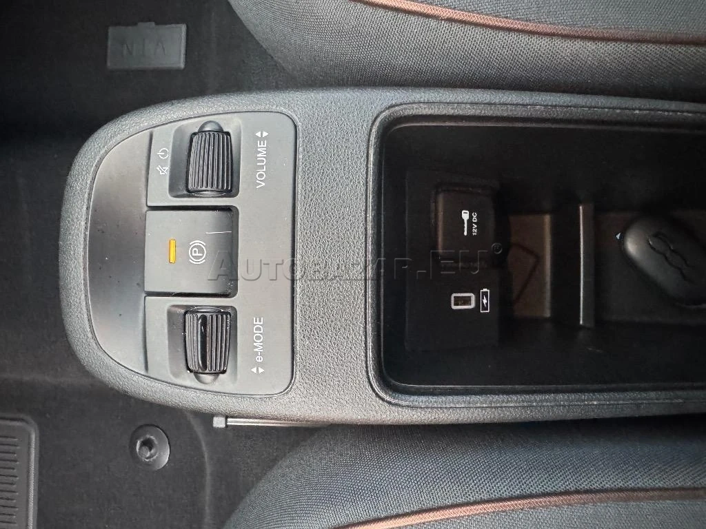 FIAT 500e Hatchback 87 kW Automat 2021 - 12