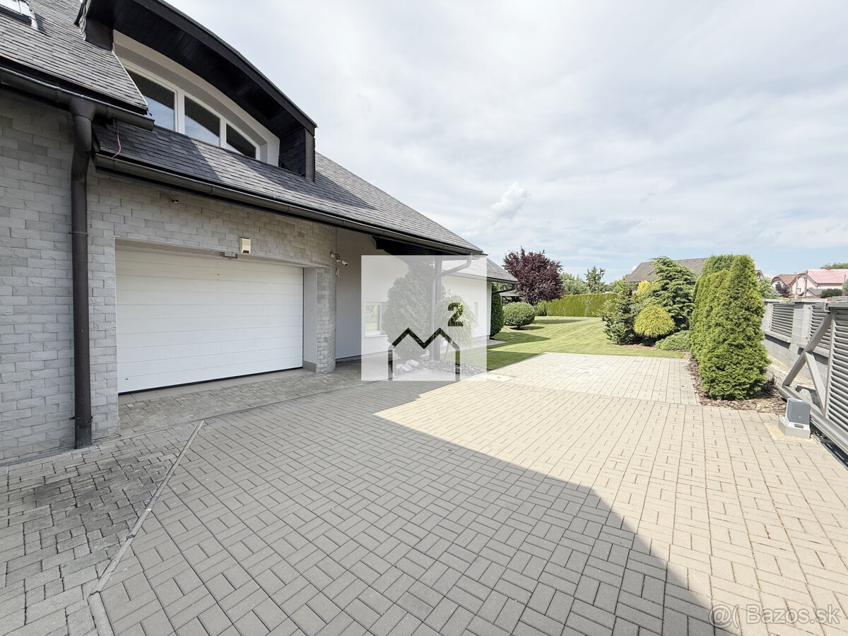 Predaj rodinnej vily s krásnou záhradou 1250 m2 | Stránske | - 12