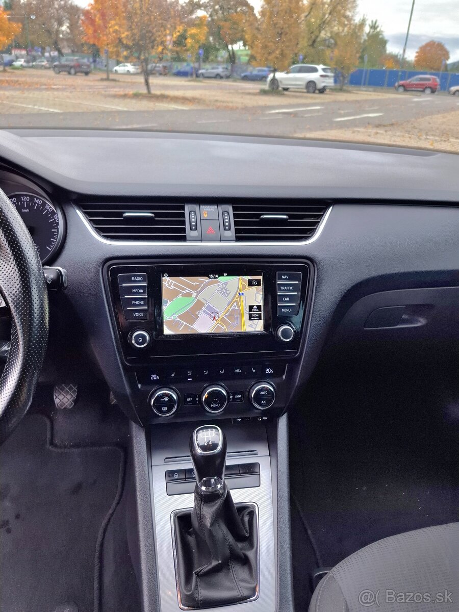 ŠKODA OCTAVIA III - 12