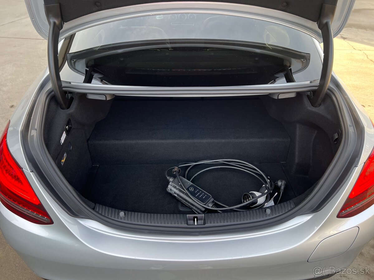 Mercede-Benz C300de - 12