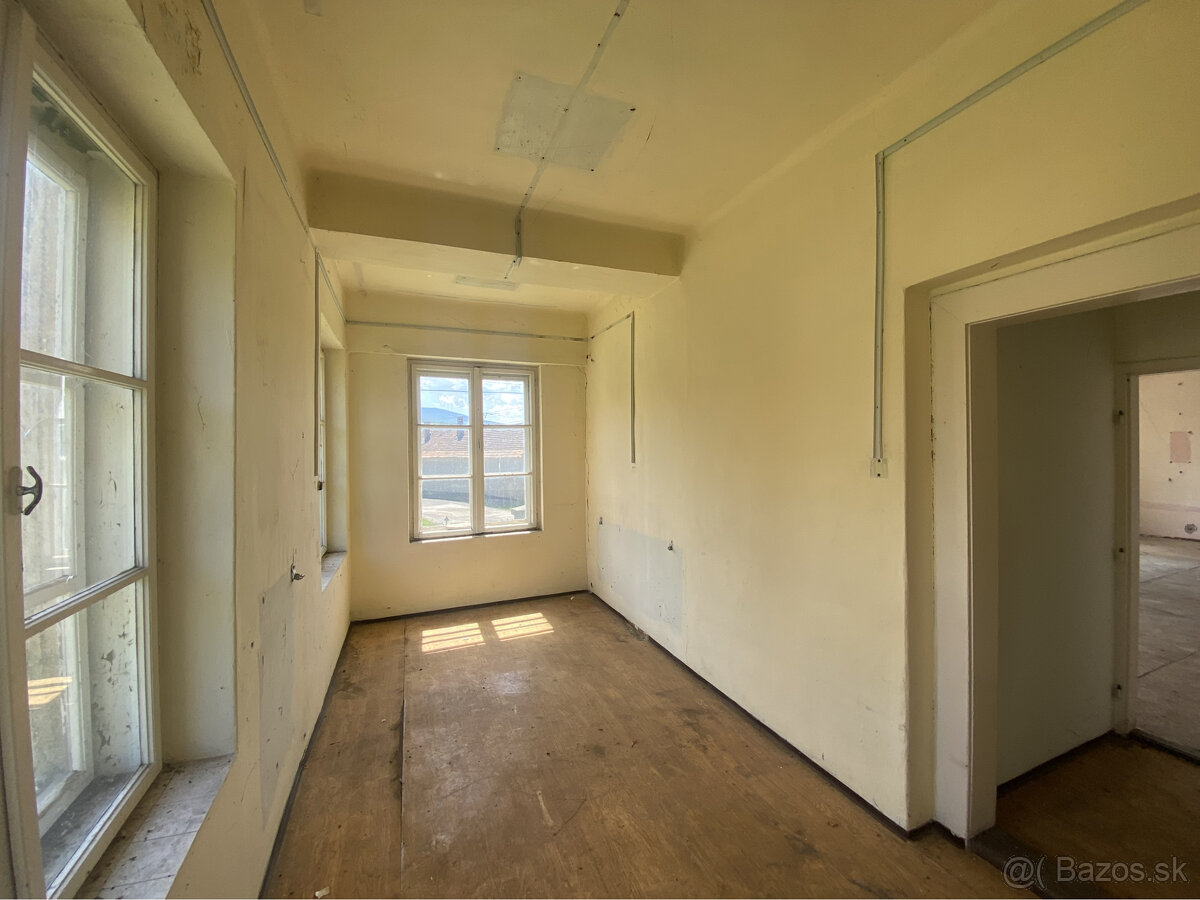 PREDAJ Budova Gönc, Maďarsko - 12