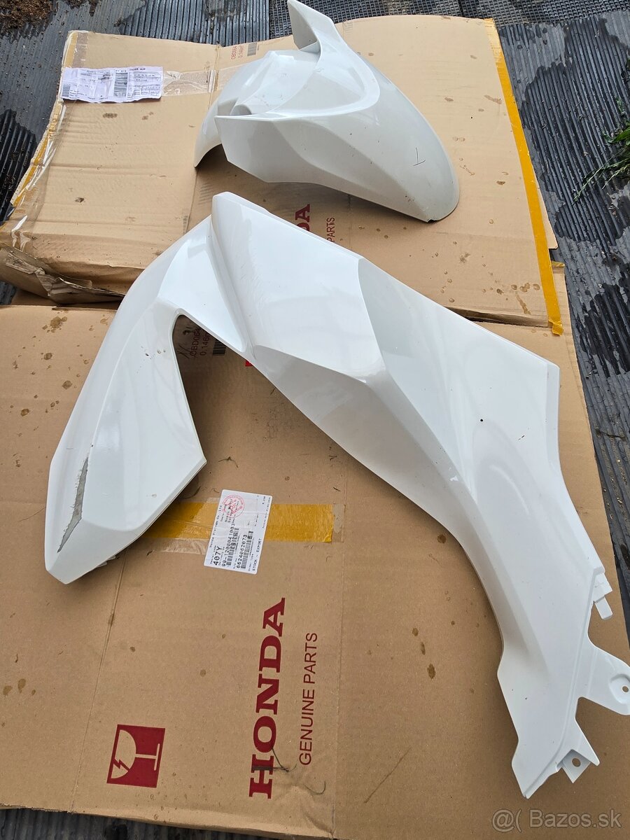 Plasty honda pcx - 12