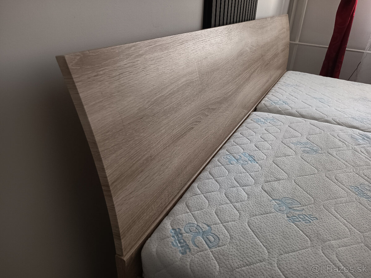 Manželská posteľ - 12