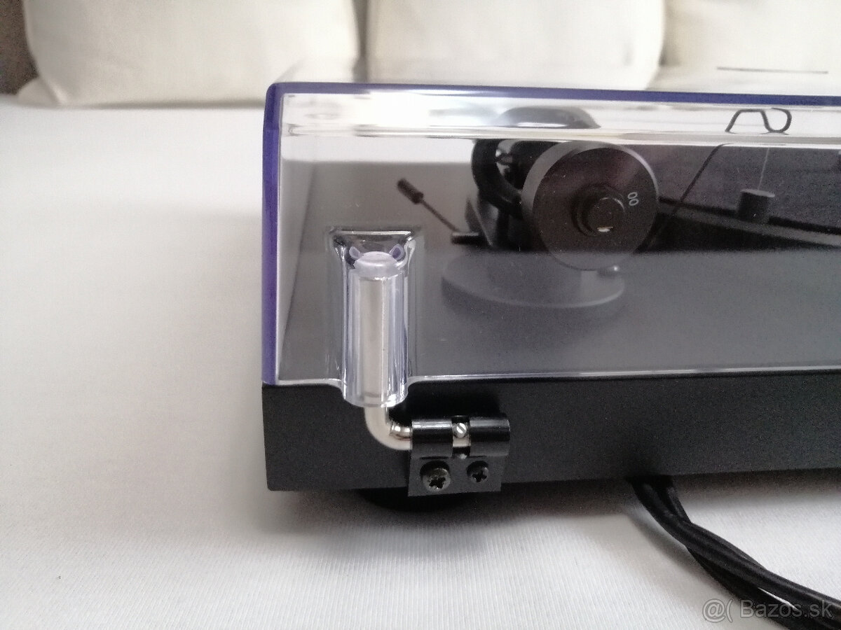 PRO-JECT DEBUT III - HIFI gramofón - 12