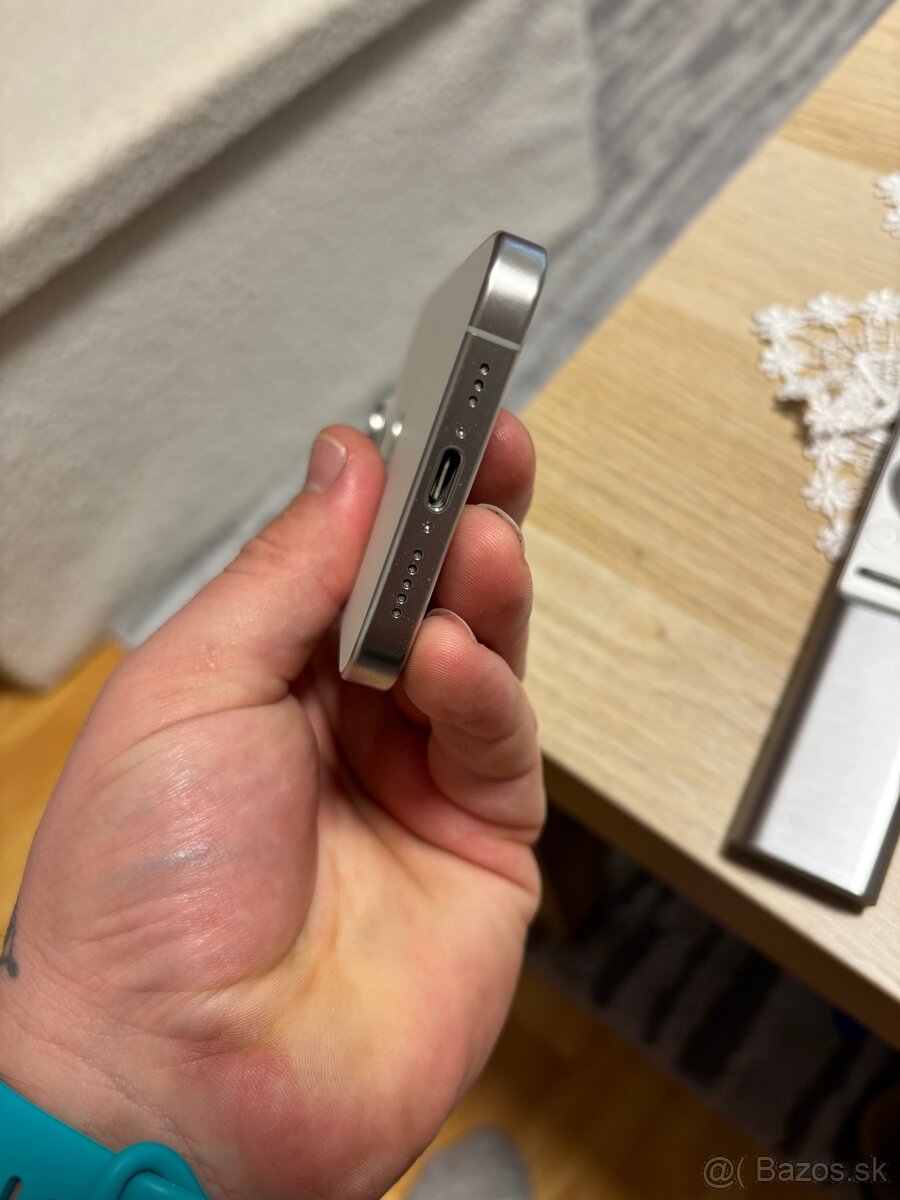 Apple iPhone 15Pro 128gb - 12