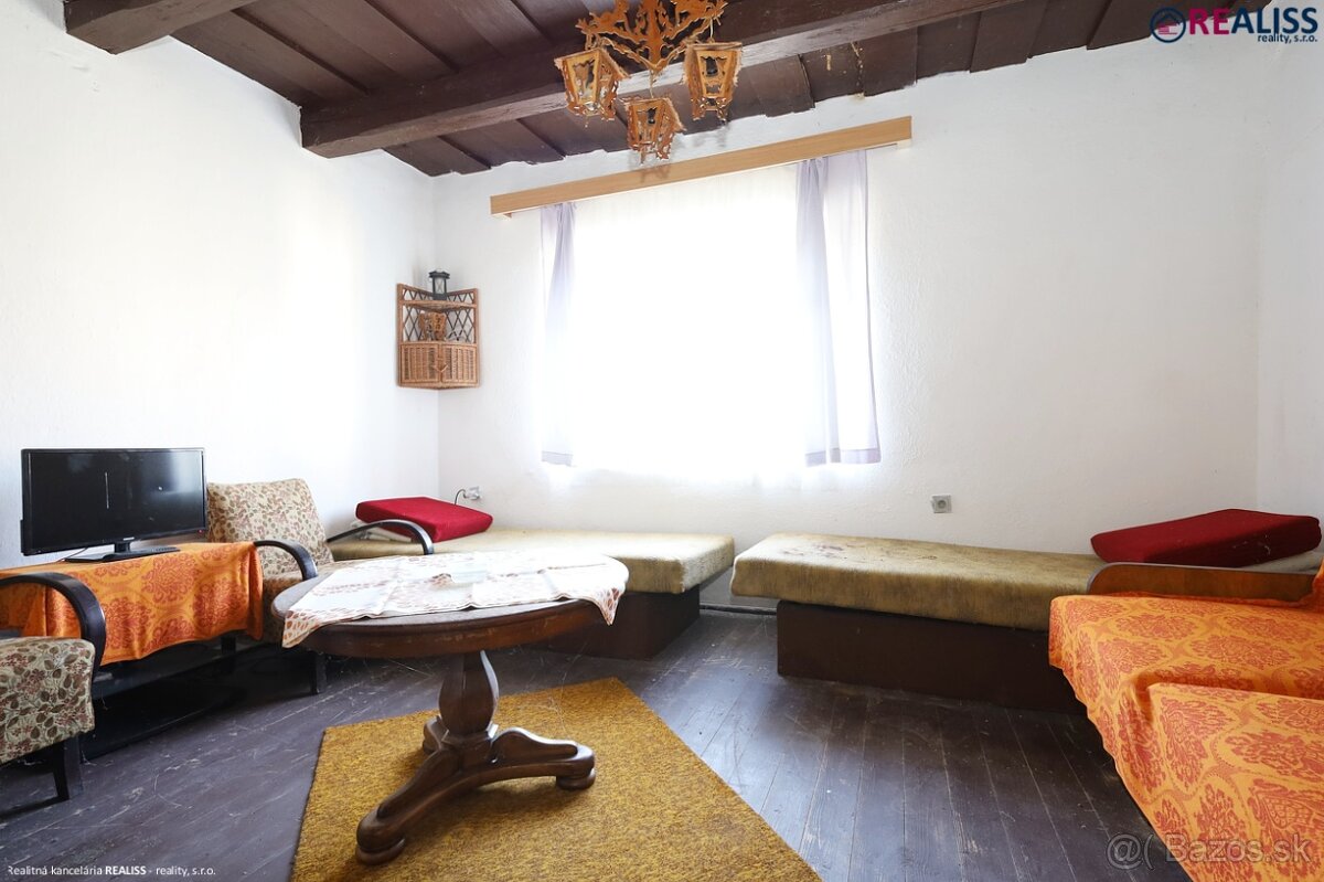 Chalupa v obci Nemečky – víkendové miesto neďaleko vodnej ná - 12