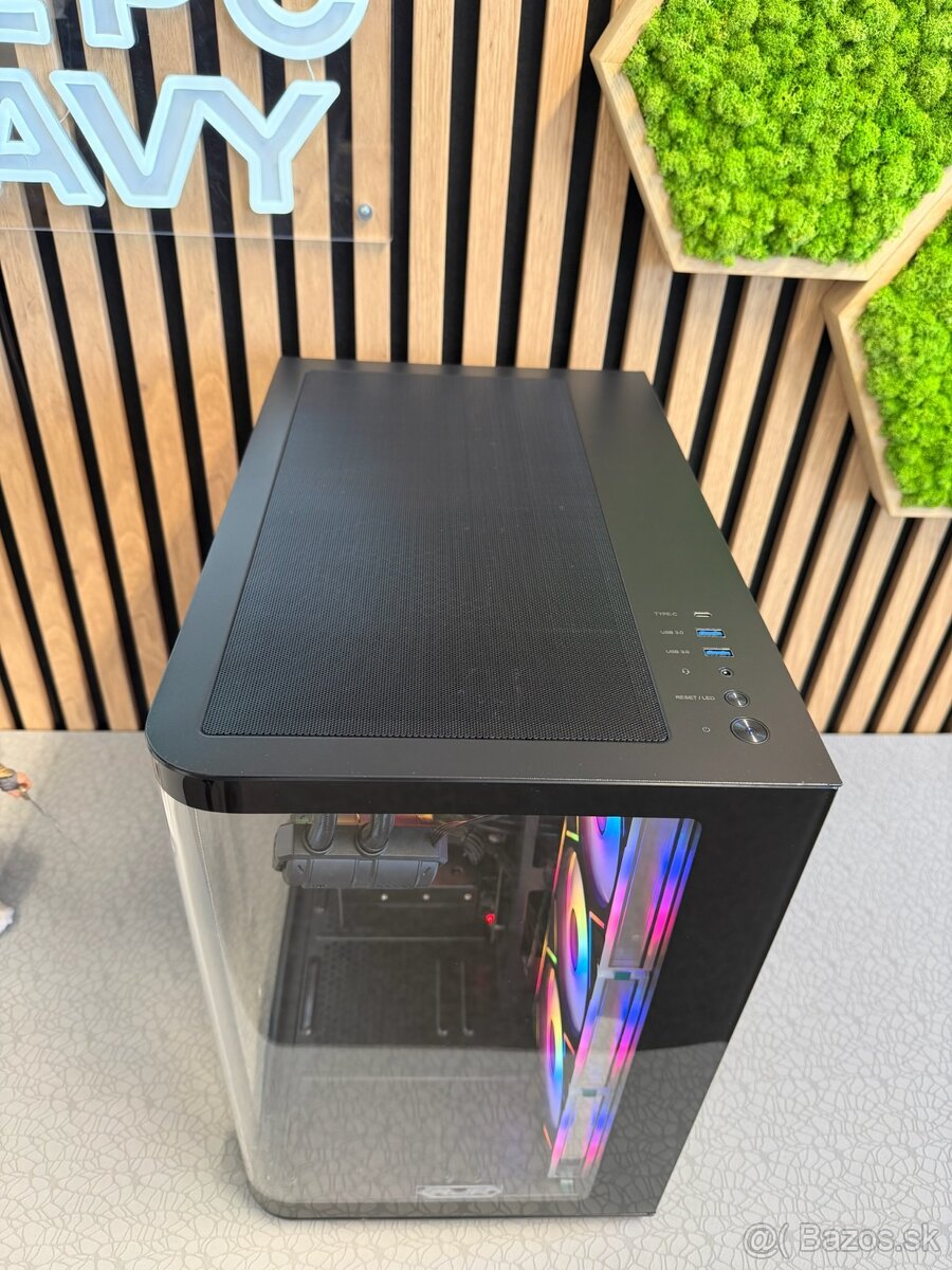 Ryzen 7 7800x3D•RTX 5070 12GB•32GB RAM•2TB SSD•750W - 12