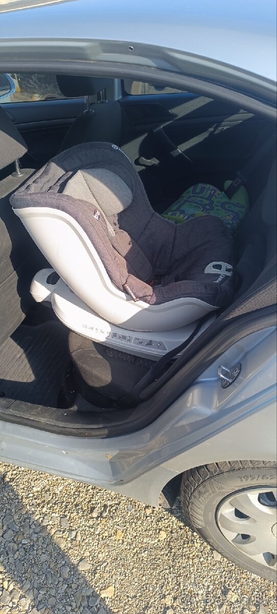 Autosedačka Petite&Mars Reversal II Isofix - 12