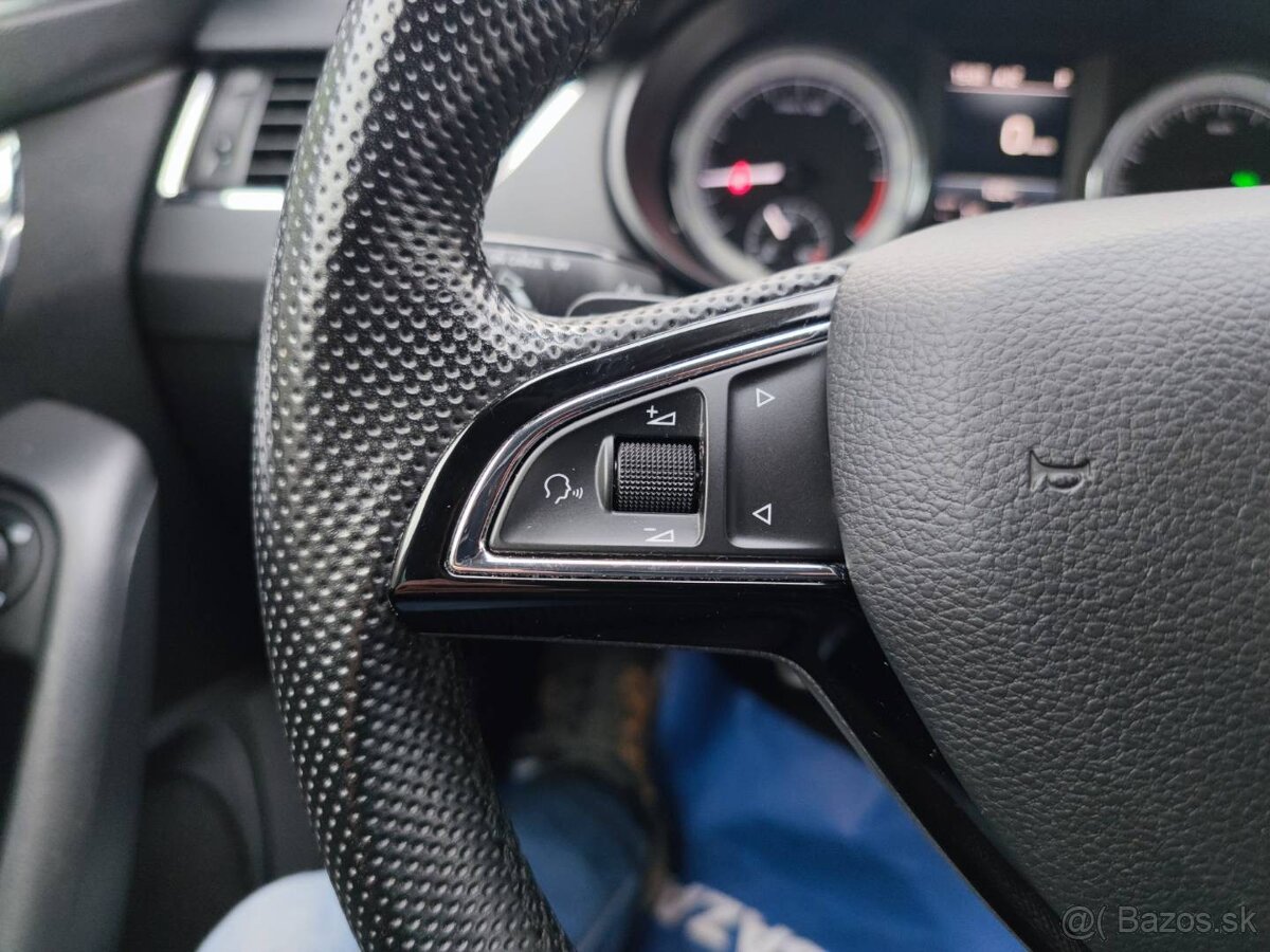Škoda Octavia Combi 1.6 TDI 115k Ambition DSG - 12