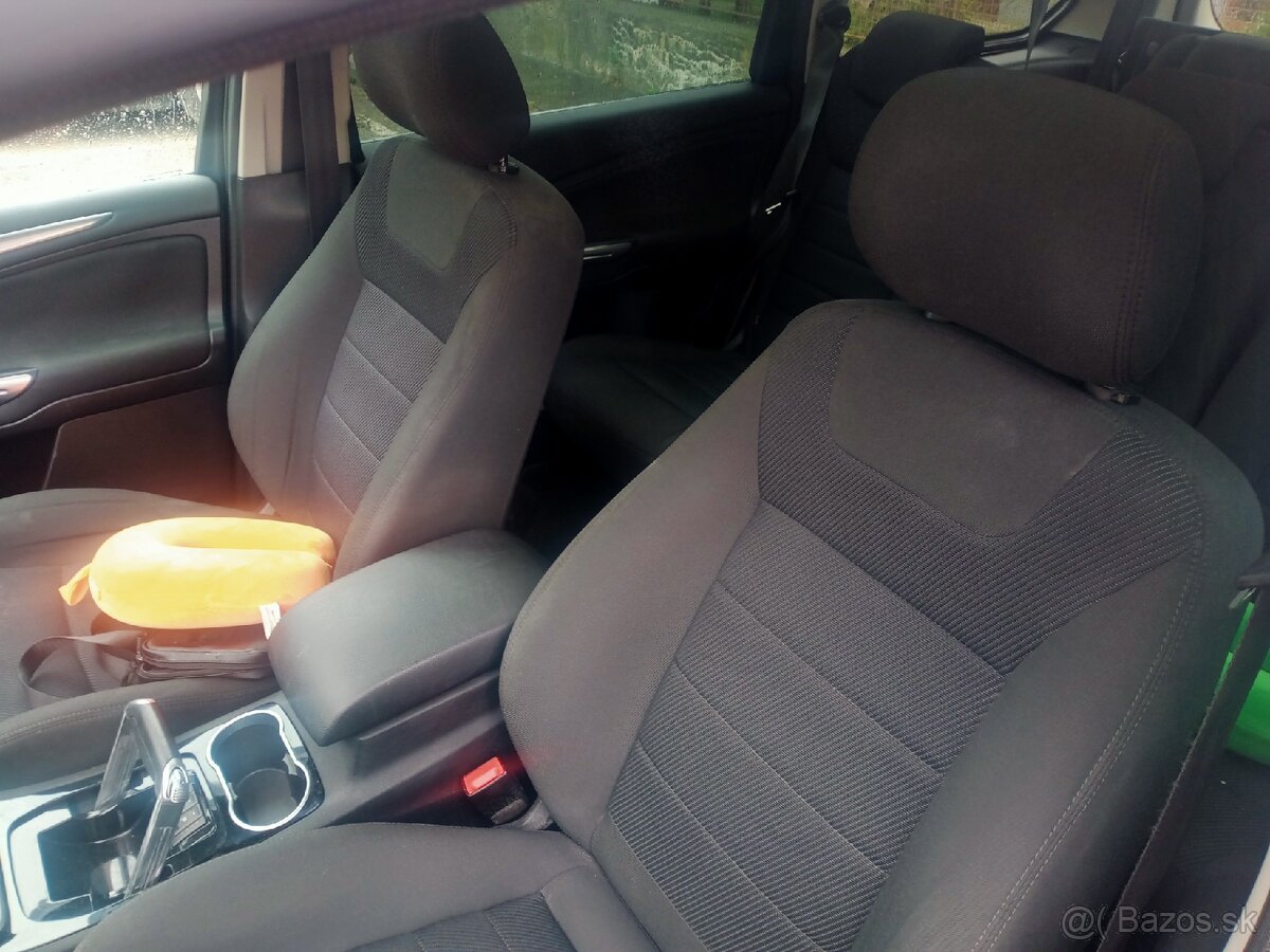 Predám Ford Galaxy benzín - 12