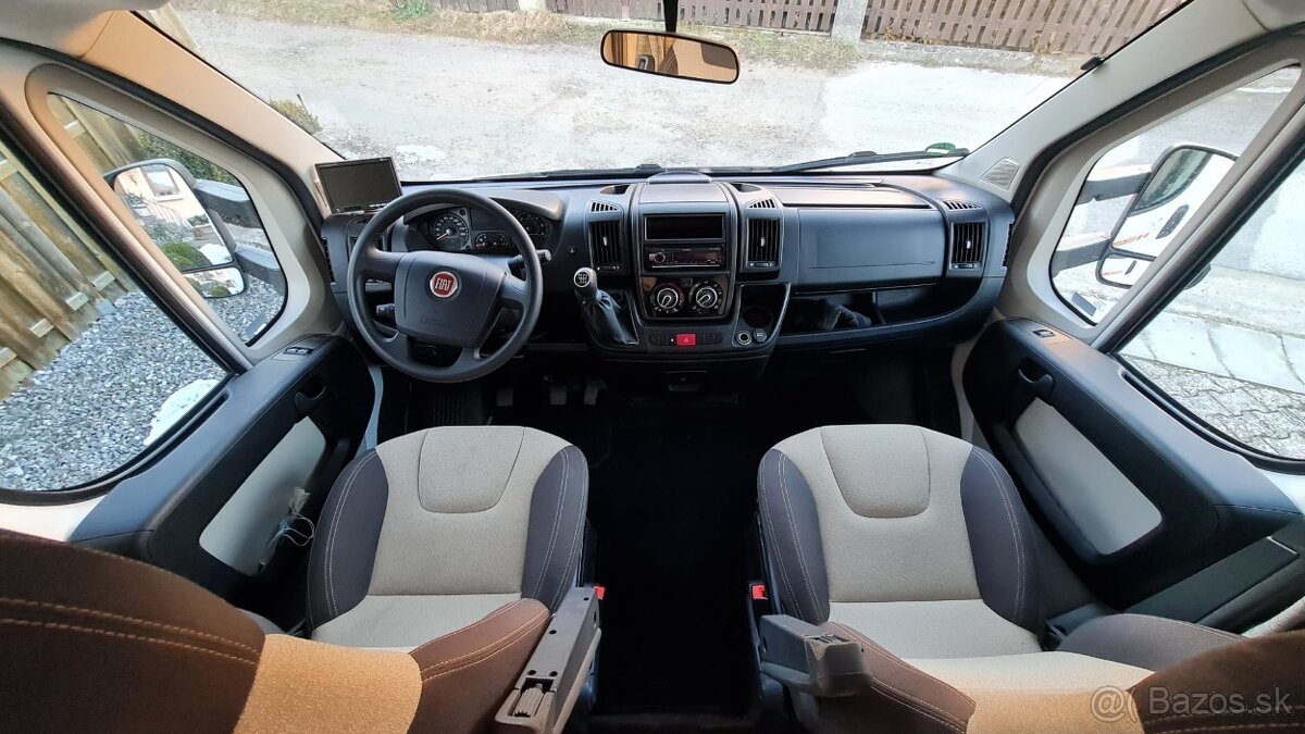 Obytne Auto Rimor - 12