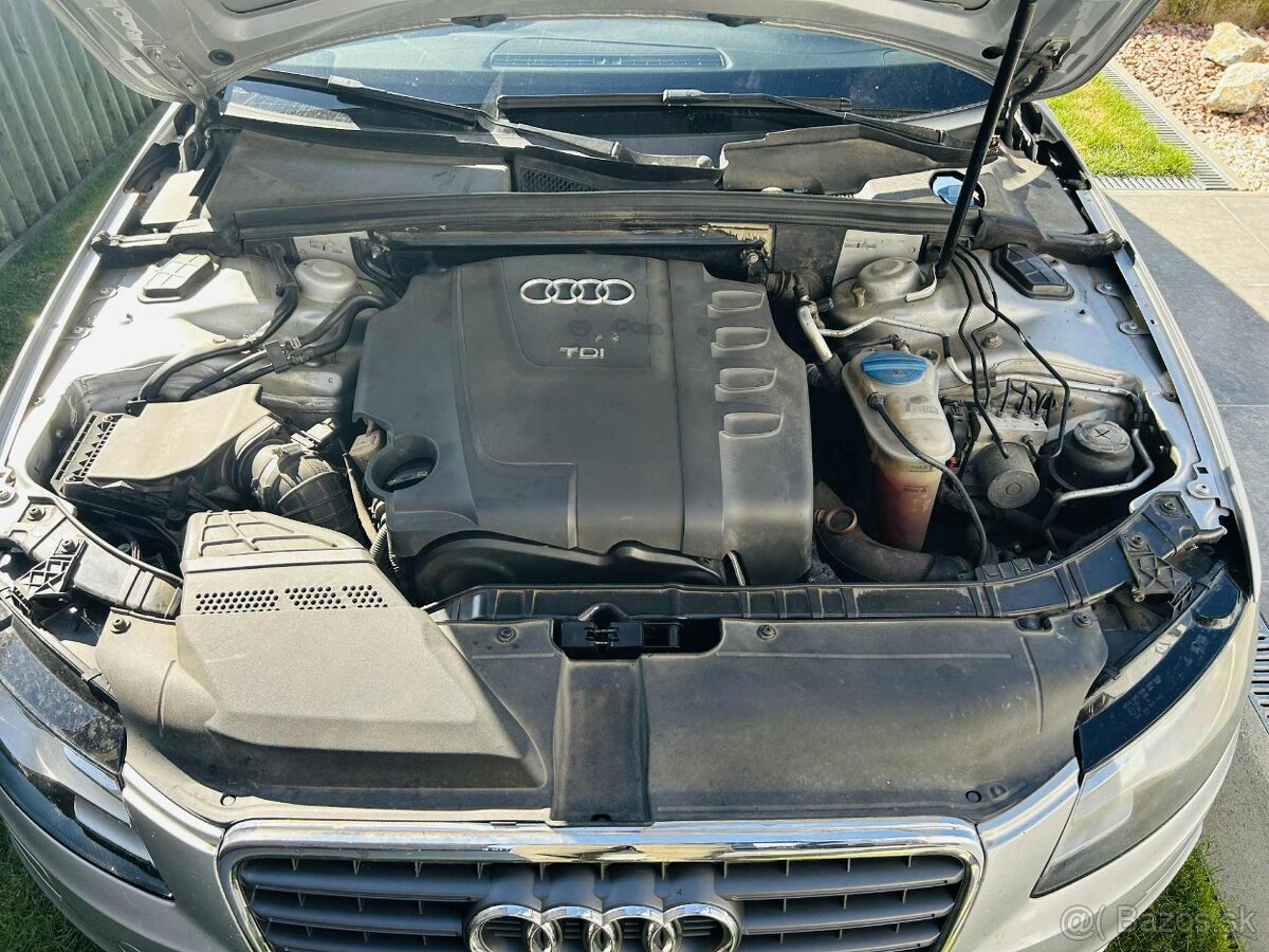 Audi A4b8 sedan 2.0cm³ - 12