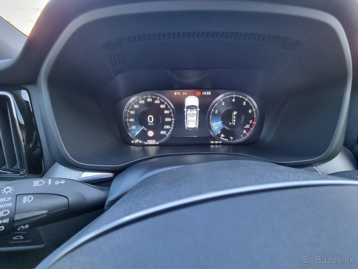 Volvo XC60 T5 R-Design AWD A/T ⭐benzín⭐ - 12