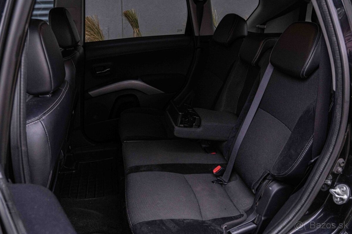 Mitsubishi Outlander 2.2 DI-D - 12