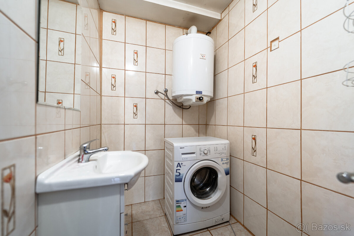 Rodinný dom, Kapoňa - 12