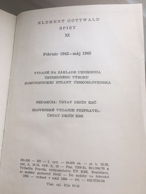 Knihy-politika-socík - 12