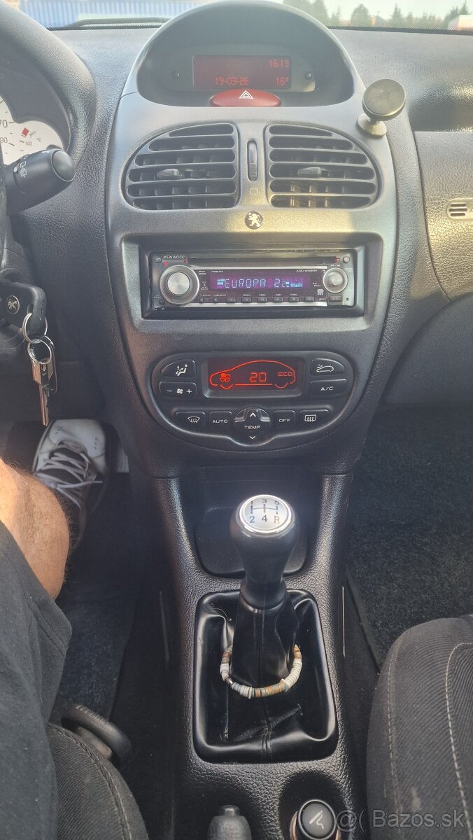 Peugeot 206 sw 2,0hdi - 12