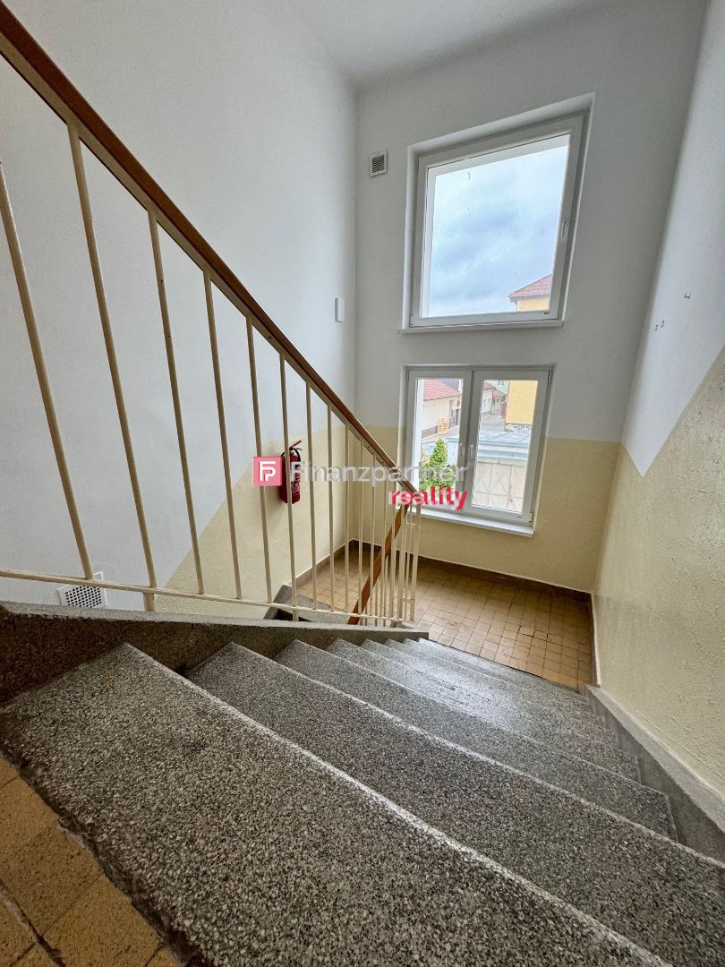 NOVINKA Ponúkame na PRENÁJOM krásne zariadený 2i byt v Trna - 12