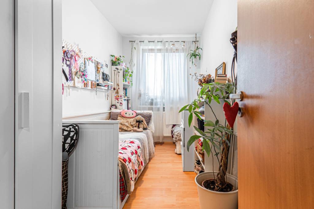 Babony TRE I Na predaj príjemý 4i. byt, Poľnohospodárska 34, - 12