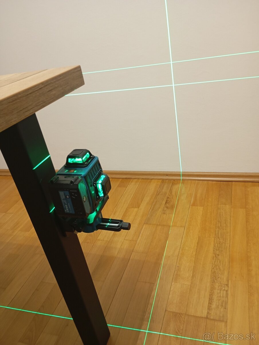 Samonivelačný laser - 12