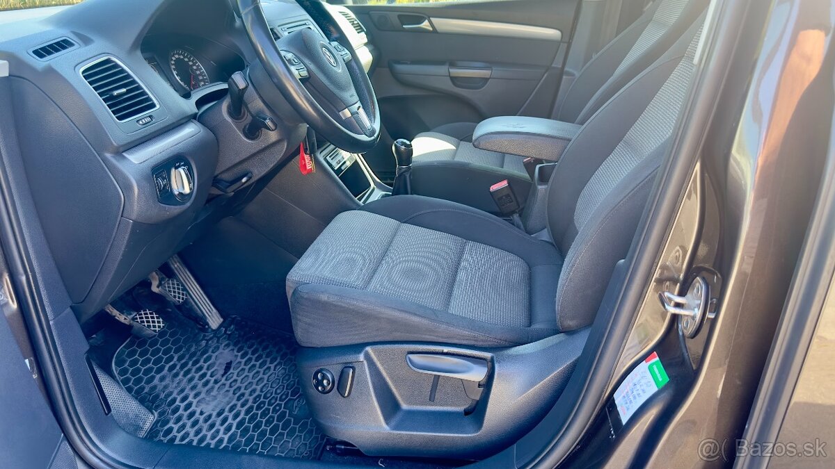 Predám Volkswagen Sharan 2014 - znížená cena - 12