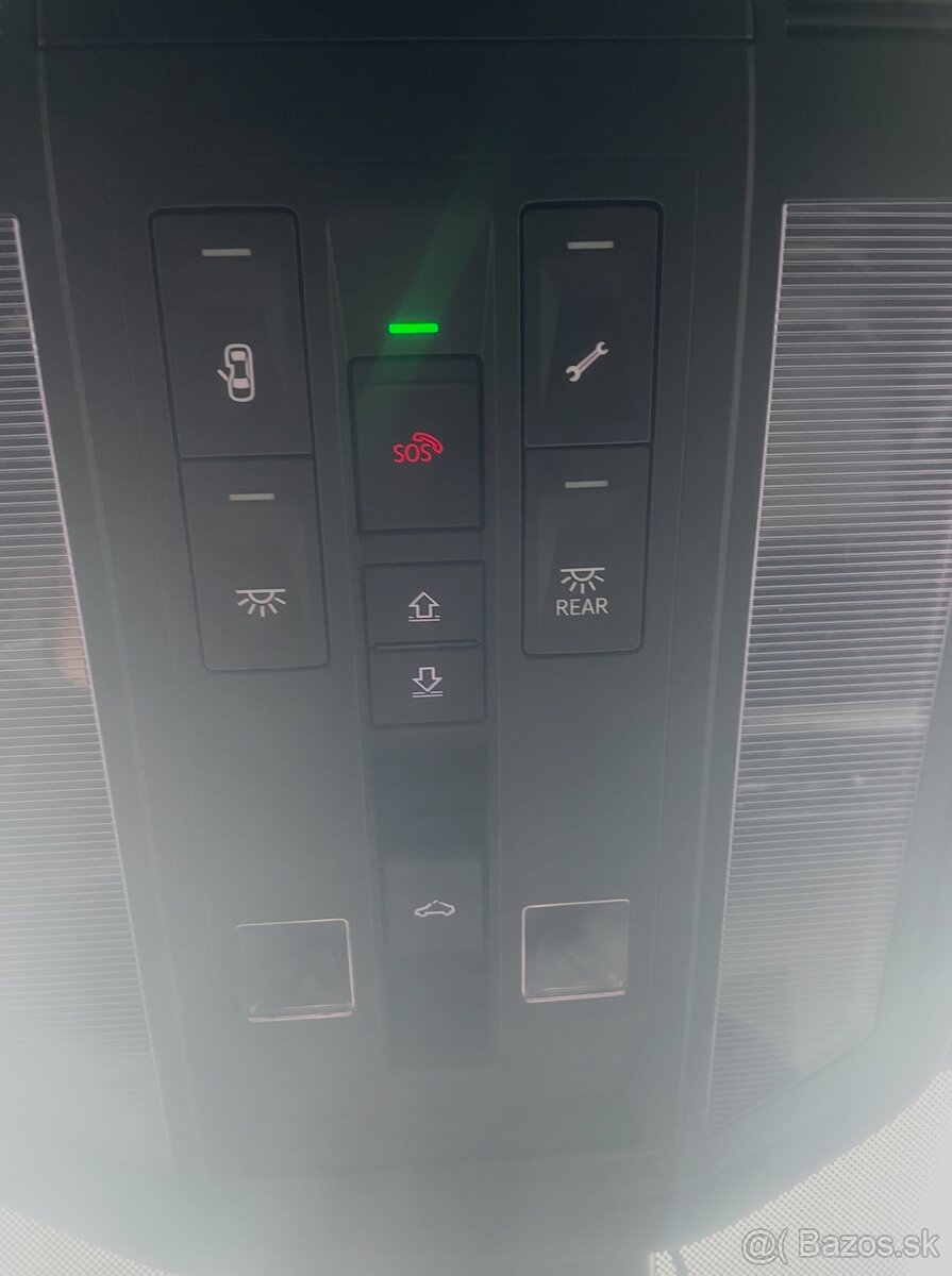 VW Touareg 4x4,Webasto,kamera,nočné videnie,asistenty - 12