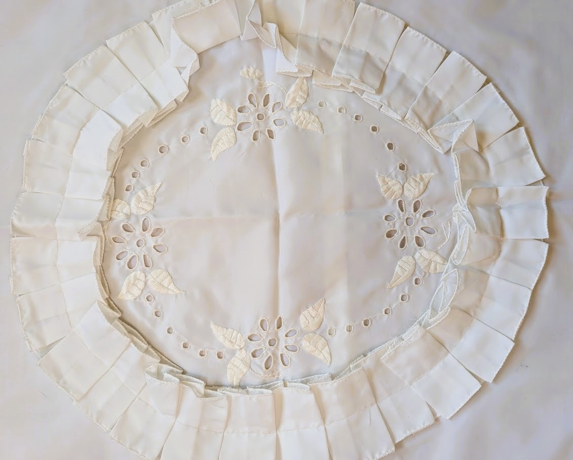 Obrusy + retro obliečka + prestieranie - 12