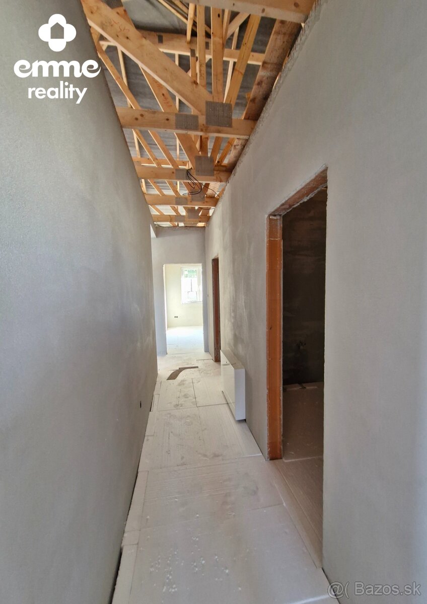 Rodinný dom s 2 bytovými jednotkami v DS, Florida V.P. - 12