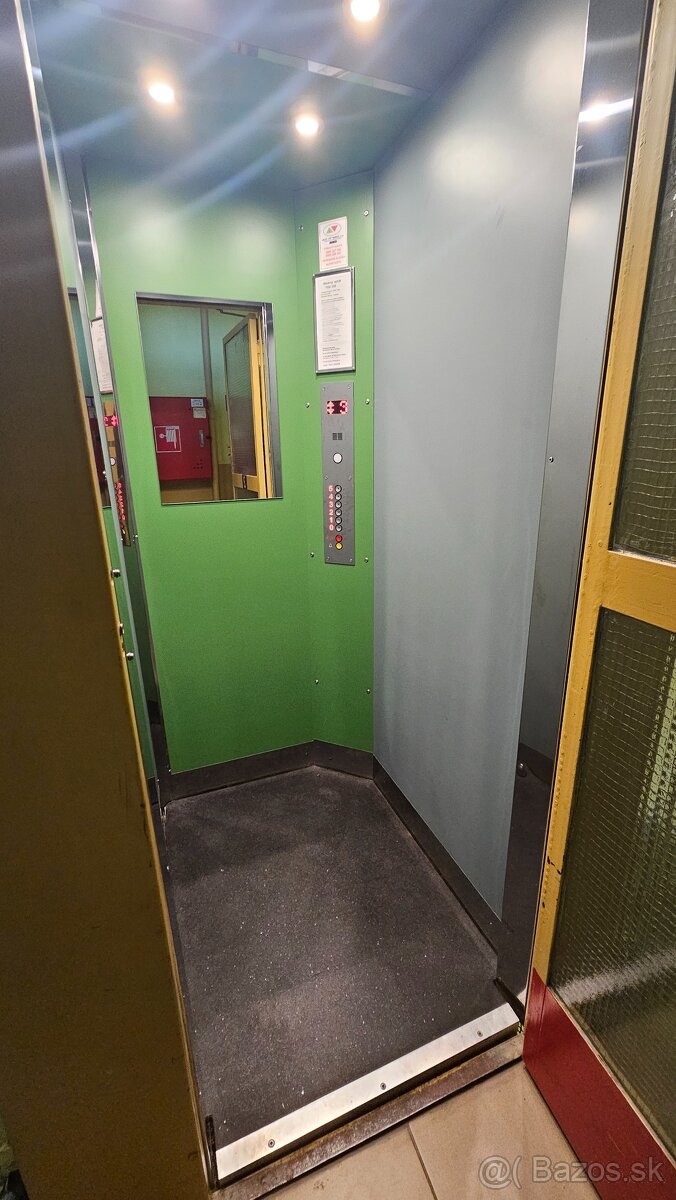 ZNÍŽENÁ CENA 4i Exkluzívny Byt na Námestí | Zvolen - 12