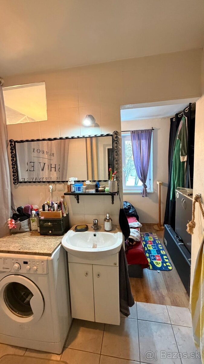 Predám krásny slnečný byt - 12