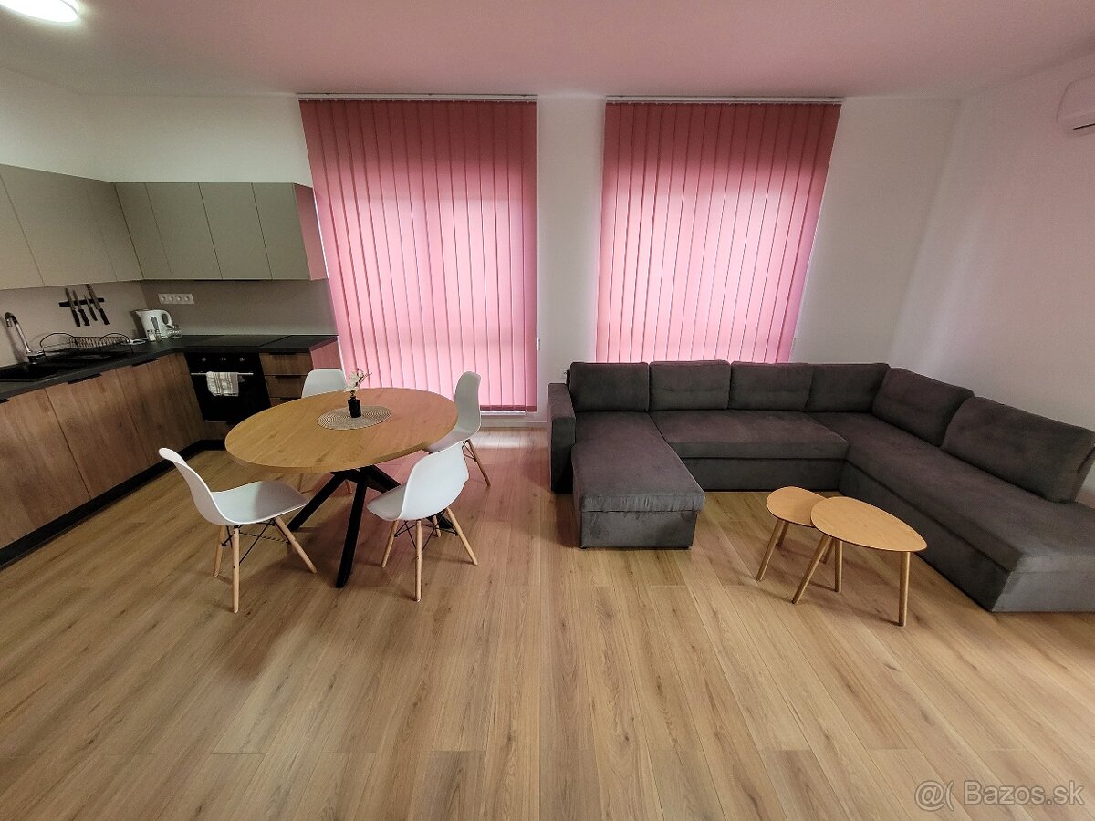 Prenajmem 3i byt v novostavbe s dvoma parkovacími miestami - 12