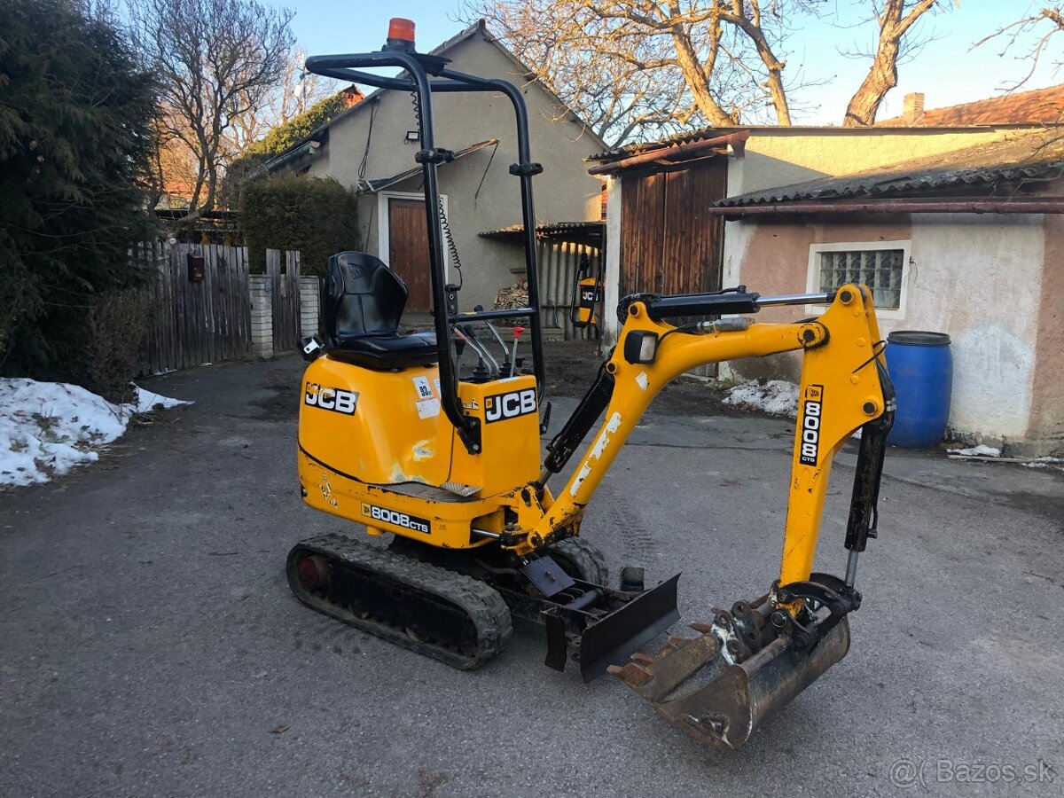 K prodeji JCB 8008 minibagr - 12