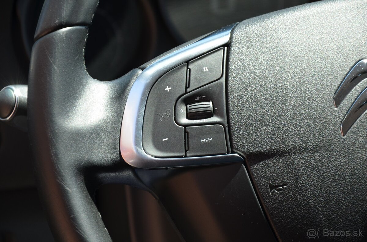 Citroën C4 1.2 PureTech, 81kw, M5 - 12