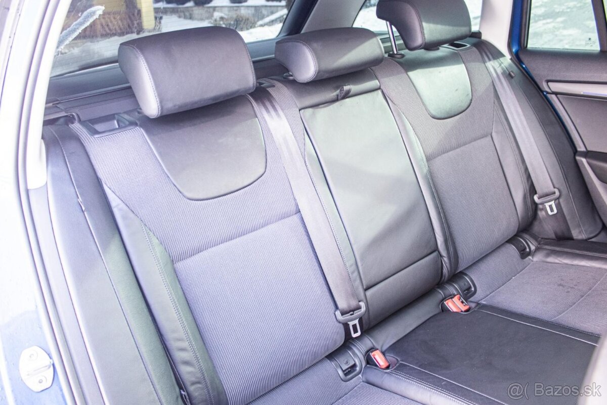 Škoda Octavia Combi 2.0 TDI Style. - 12