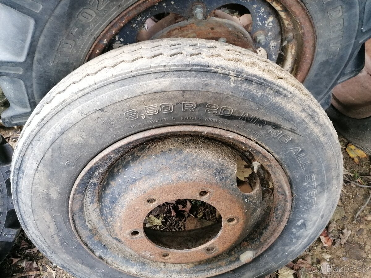 Predám kolesá o rozmere 400/60-15,5 - 12