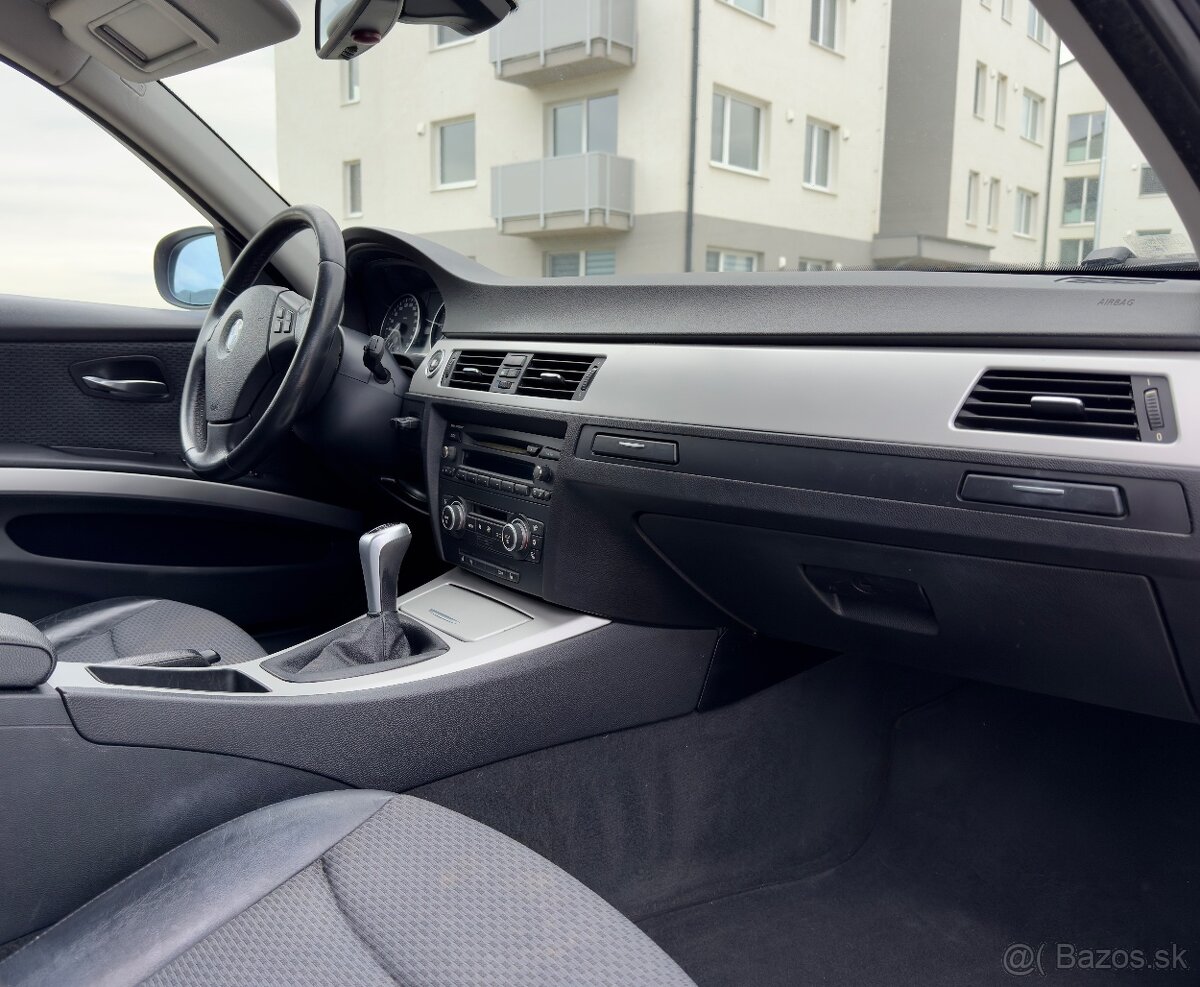 BMW 320d LCI SLOVENSKÉ AUTO - 12