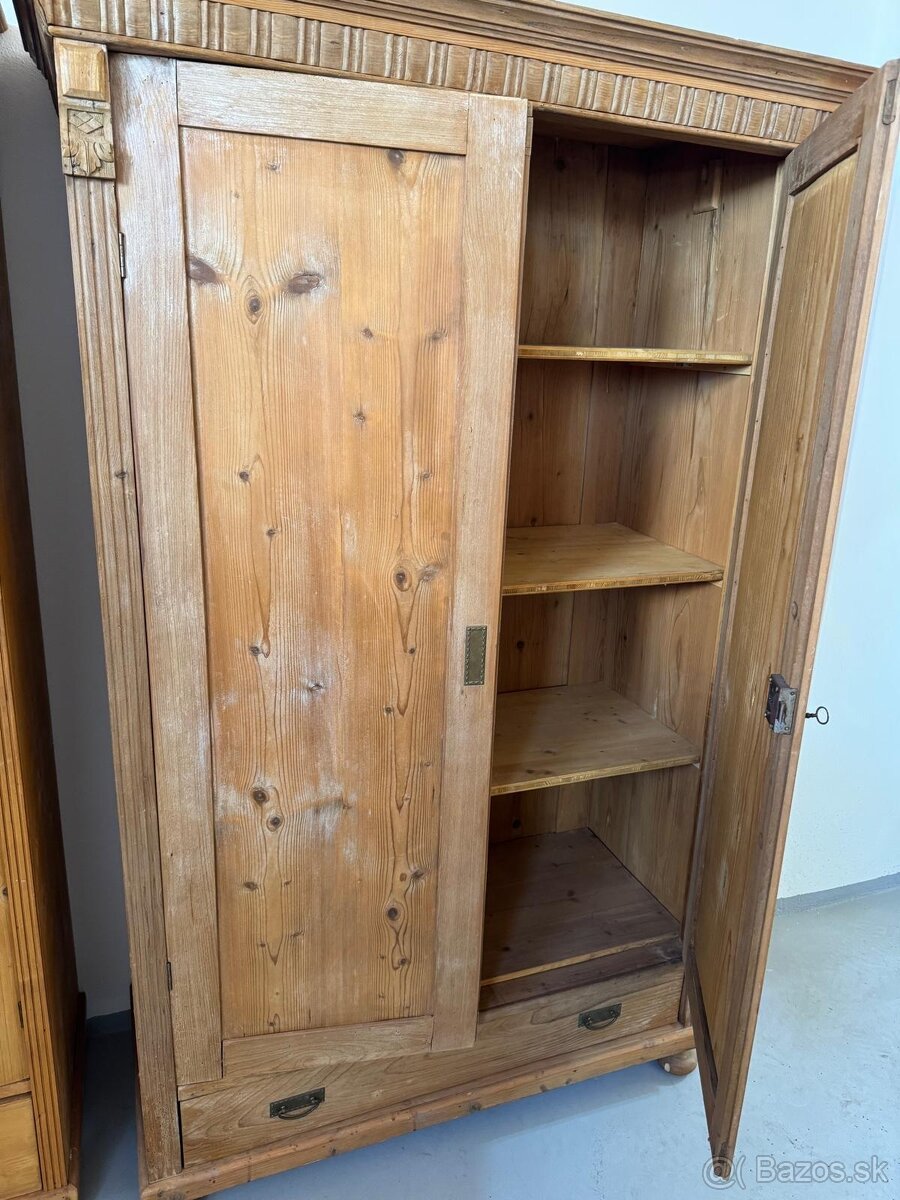 Predám starožitné skrine štýl altdeutsche v zachovalom stave - 12