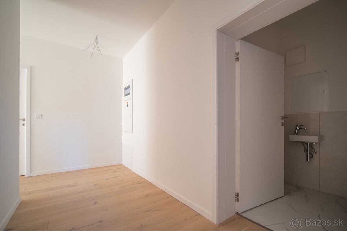 Predaj 2 izbového bytu s terasou Horský park, Staré Mesto BA - 12