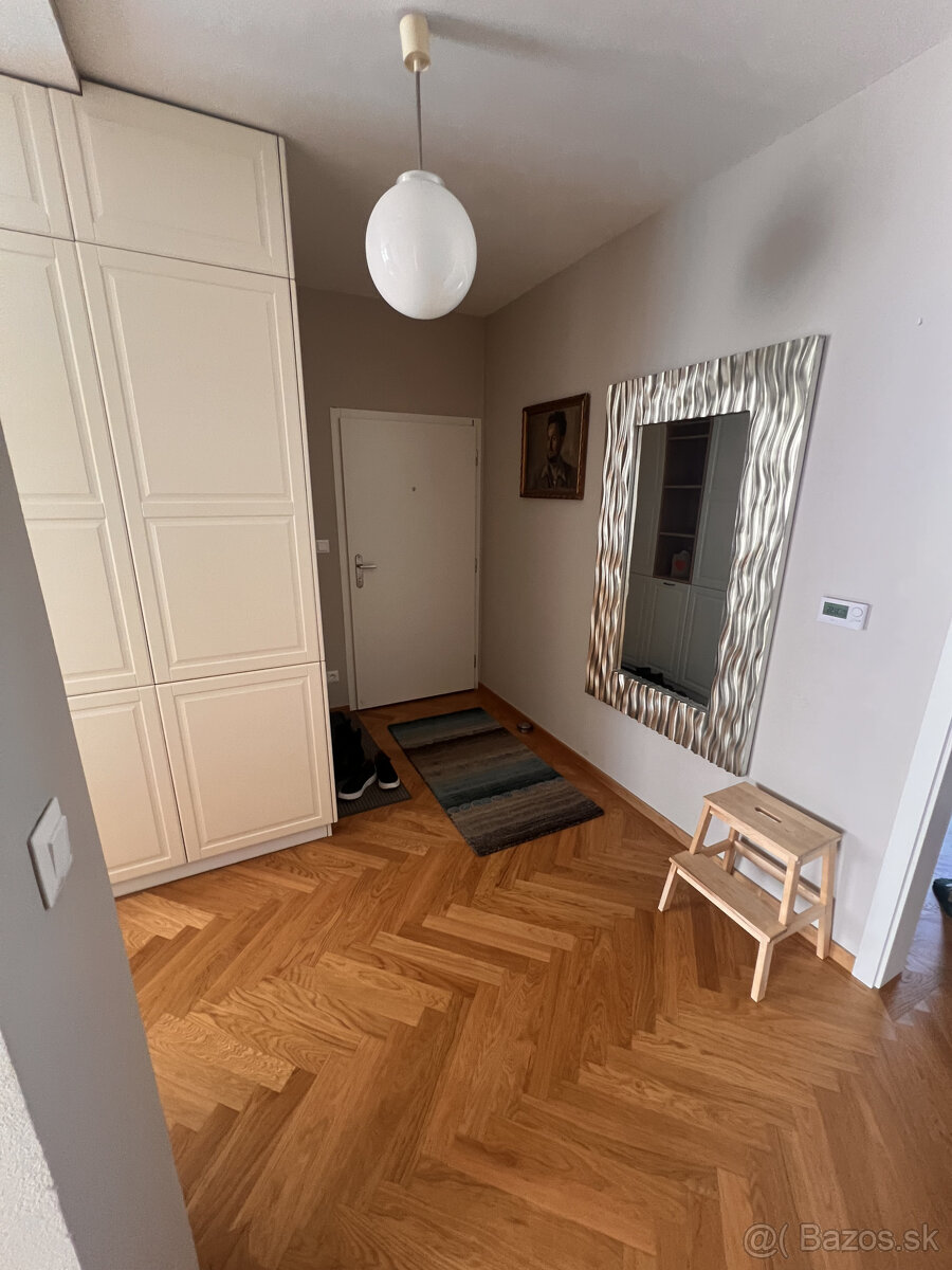 3-izbový byt na prenajom v centre Bratislavy - staré mesto - 12