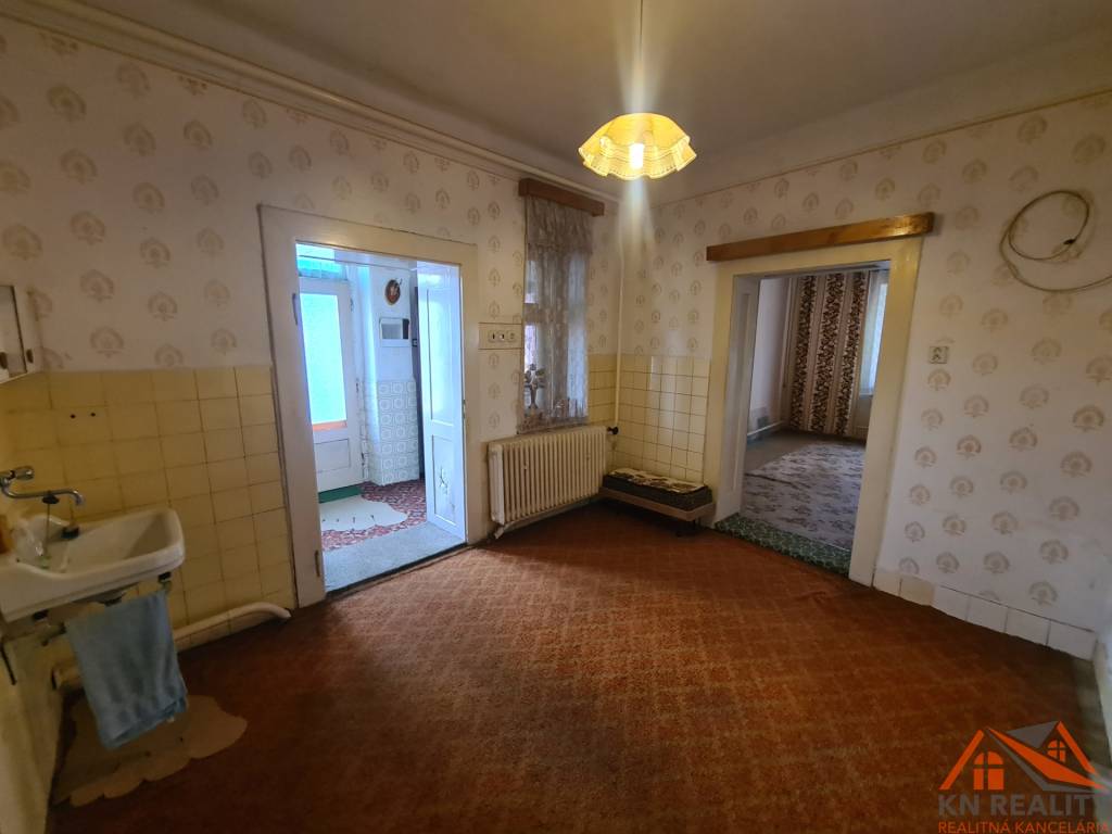 Na predaj zachovalý 3 izb.rodinný dom Kravany nad Dunajom - 12