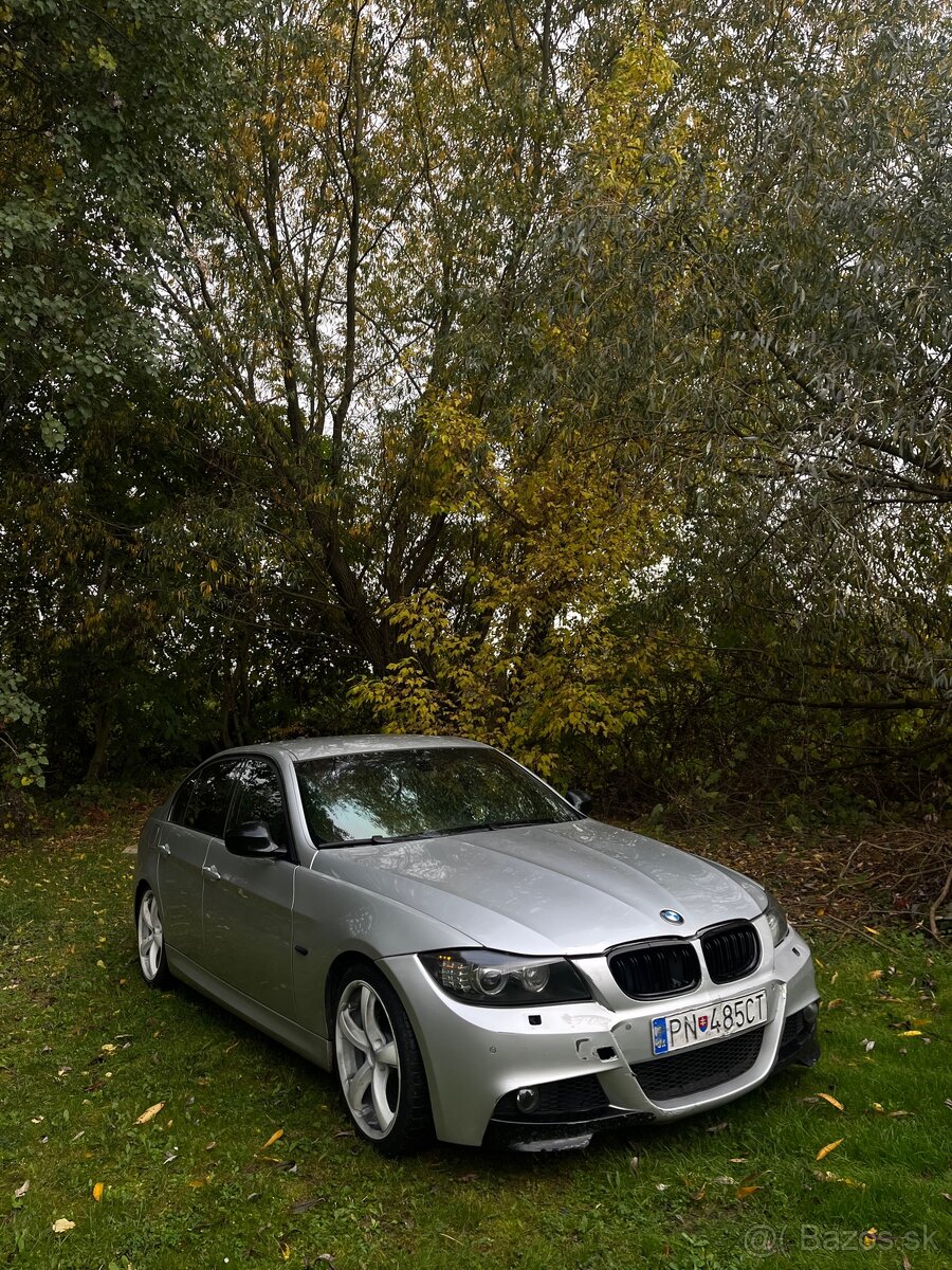 E90 330i - 12