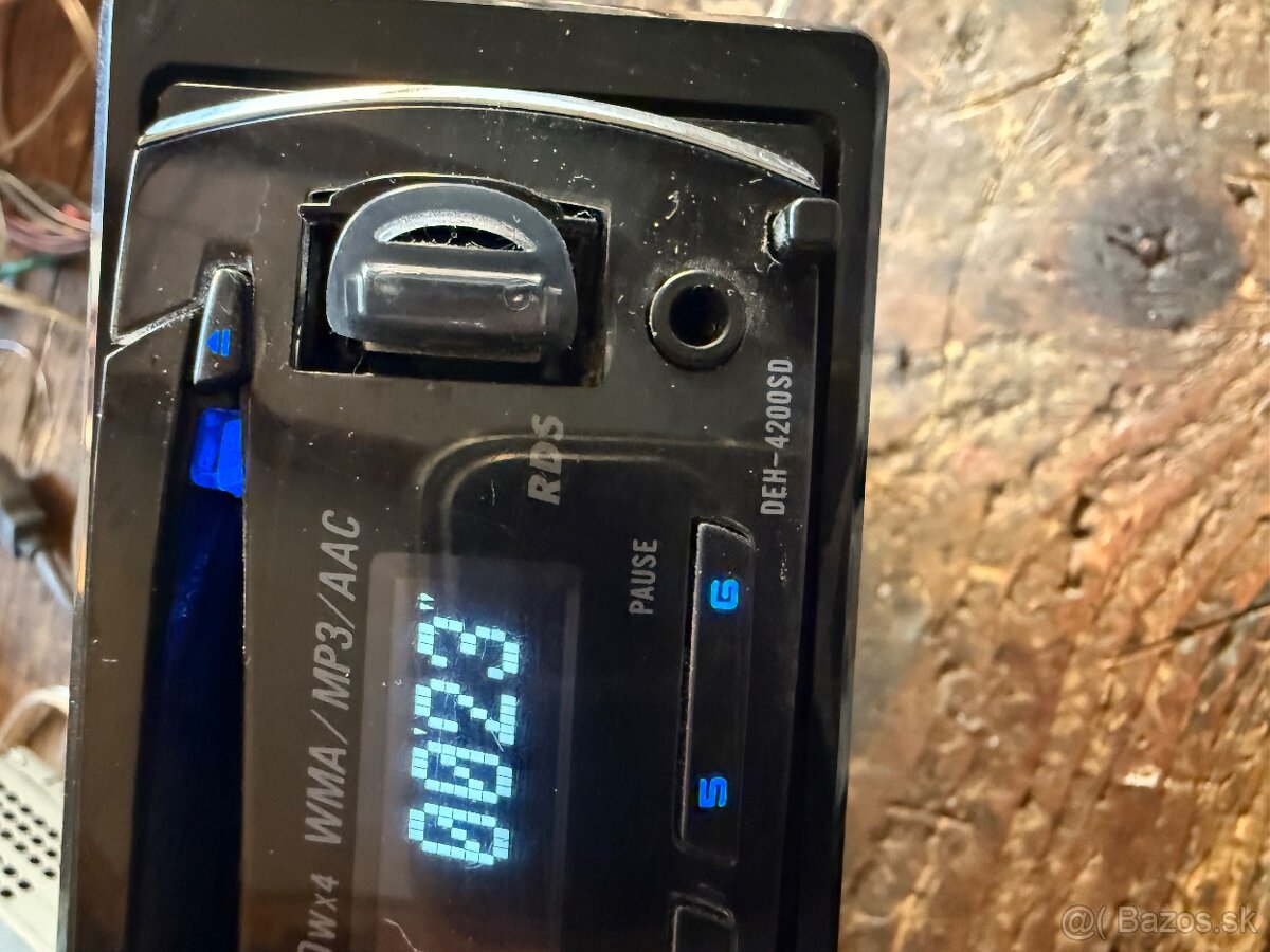 Pioneer AVH-290BT - 12